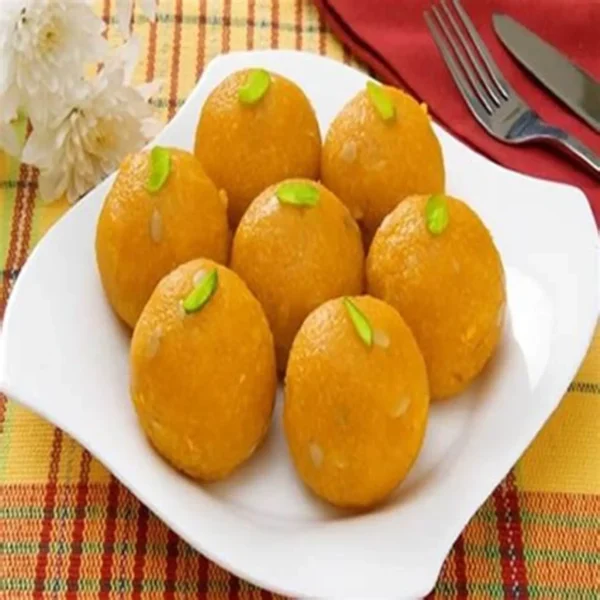 Kesar Ladoo (ਕੇਸਰ ਲੱਡੂ)